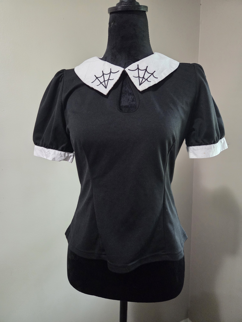 Black Puff Sleeve Blouse with White Spiderweb Embroidered Peter Pan Collar - Picture 2 of 9